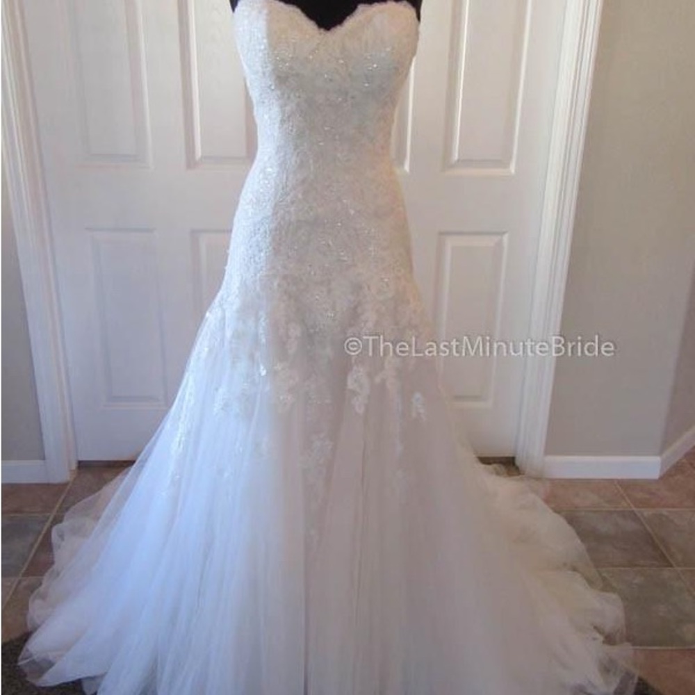 Essence of Australia Wedding Dress - Picture 14 of 16